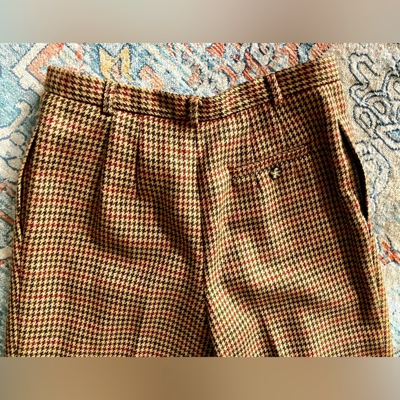 Talbots Petites wool houndstooth pants. Size 8. Excellent condition. - Picture 3 of 4